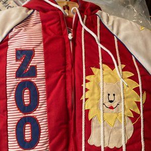 COAT  HOOD ZIPPER NEW ZOO FUN RAINBOW CONNECTION